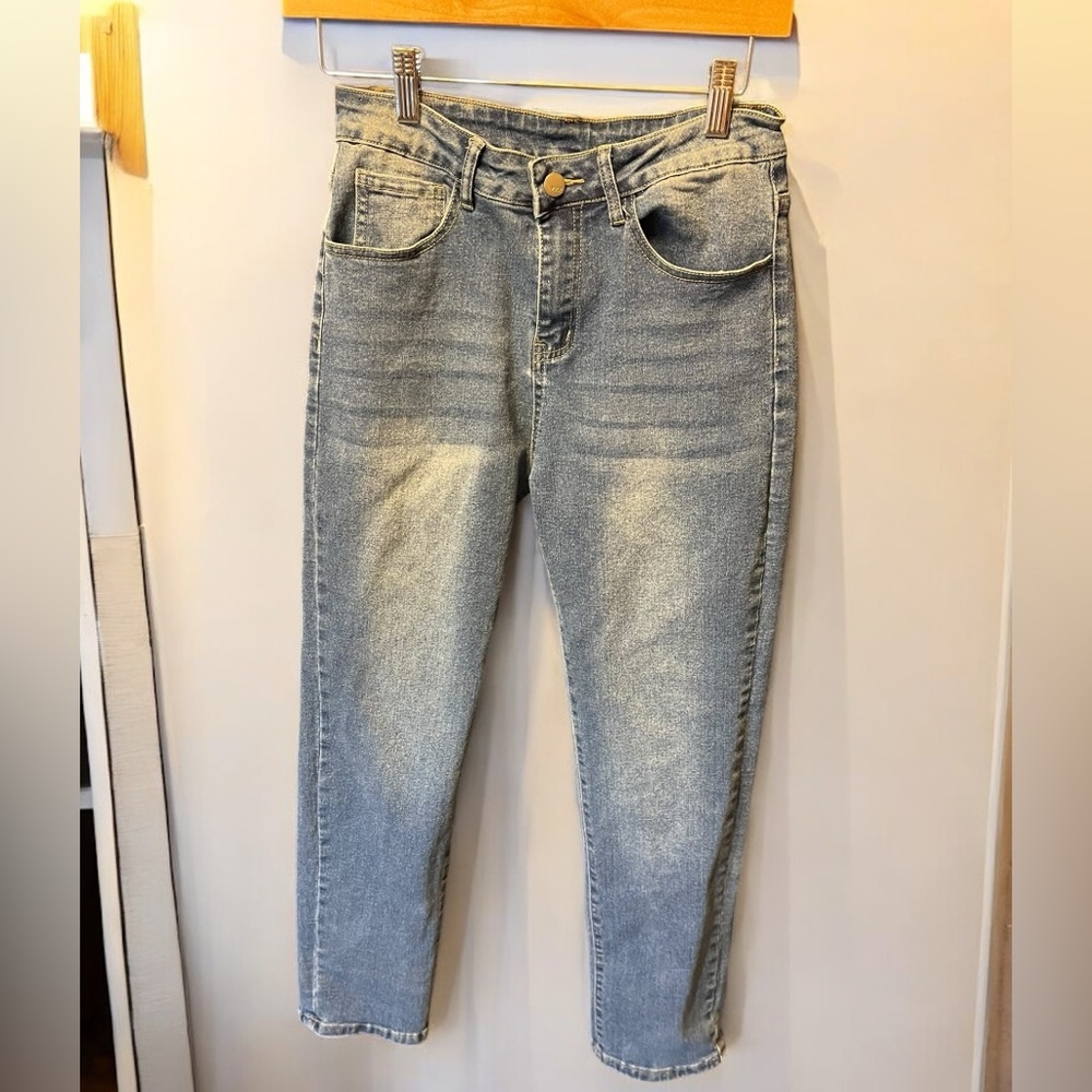 Women’s Blue Jeans Size 26 Medium Straight / Slim / High rise Stretchy